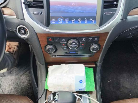 [无锡·苏B] 二手克莱斯勒克莱斯勒300C2014款 3.0L 卓越版