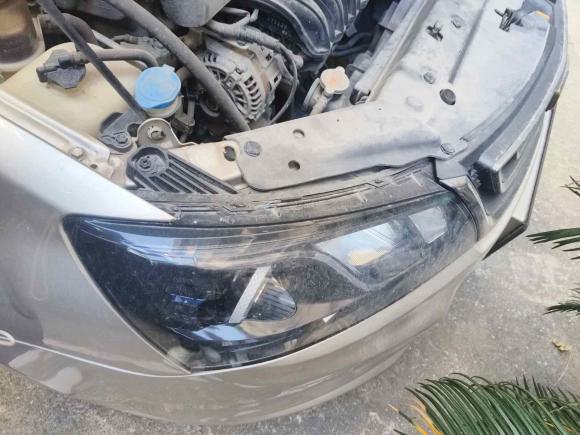 [宁波·浙B] 二手吉利汽车帝豪2017款 三厢百万款 1.5L CVT豪华型