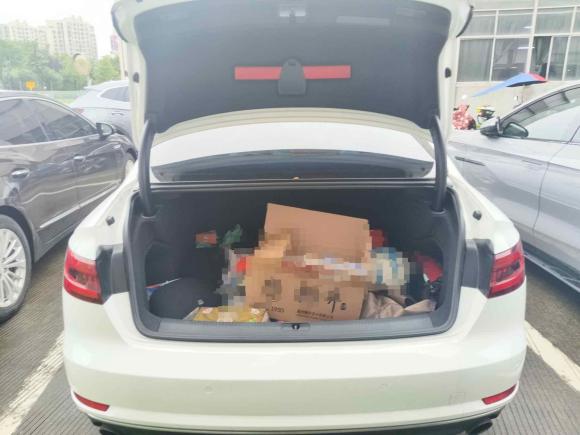 [苏州·苏E] 二手奥迪奥迪A4L2018款 30周年年型 40 TFSI 进取型