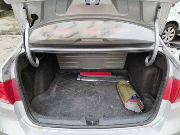 [青岛·鲁B] 二手大众桑塔纳2013款 1.6L 手动风尚版