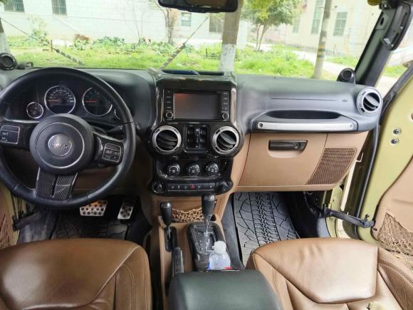 [上海·沪C] 二手Jeep牧马人2013款 3.6L Sahara 四门版