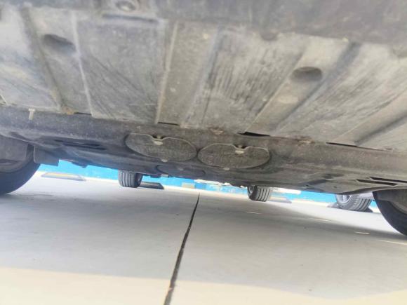 [青岛·鲁B] 二手福特福克斯2018款 三厢经典 1.6L 手动风尚型智行版