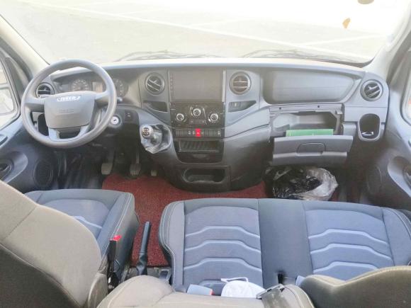 [苏州·苏U] 二手依维柯依维柯欧胜2021款 2.0T 手动超瑞短轴低顶侧拉门F1A