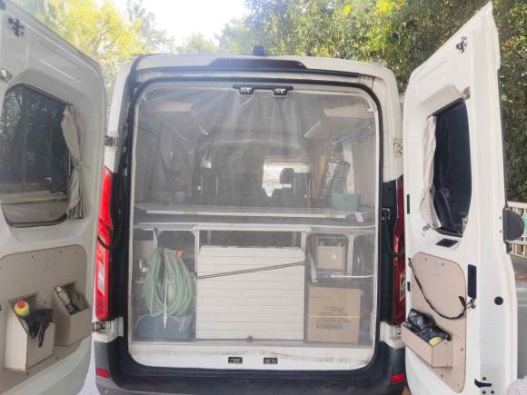 [深圳·粤B] 二手大通新途V902021款 2.0T自动智运王后驱单胎长轴高顶7座