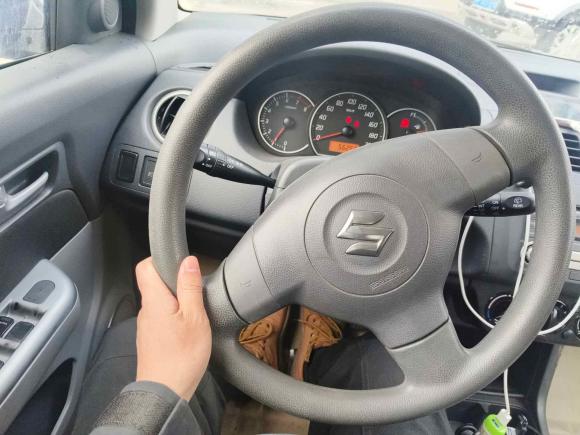 [南通·苏F] 二手铃木雨燕2013款 1.5L 手动标准版