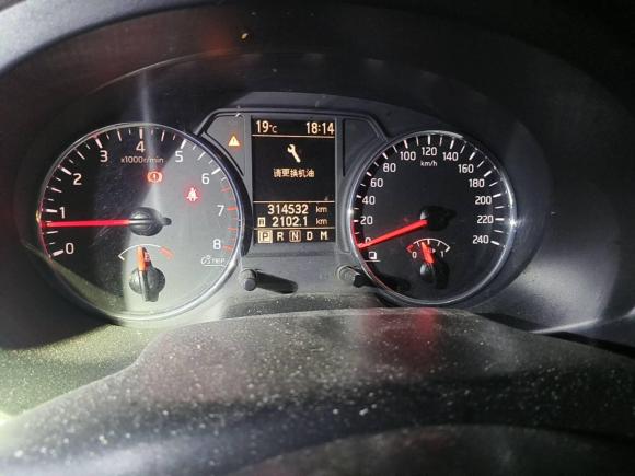 [武汉·粤A] 二手日产奇骏2012款 2.5L CVT豪华版 4WD