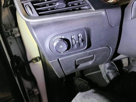 [上海·沪B] 二手别克威朗2015款 三厢 20T 双离合精英型