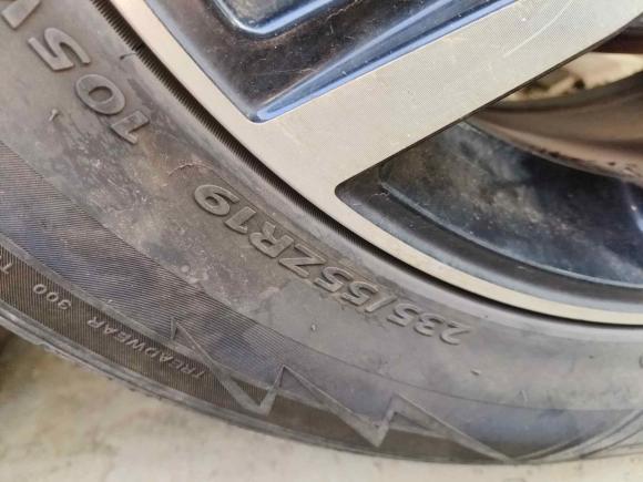 [无锡·苏U] 二手众泰大迈X72017款 上进版 1.8T DCT华山型