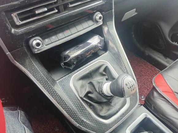 [义乌·贵G] 二手哈弗哈弗M62021款 PLUS 1.5T 手动豪华智联型