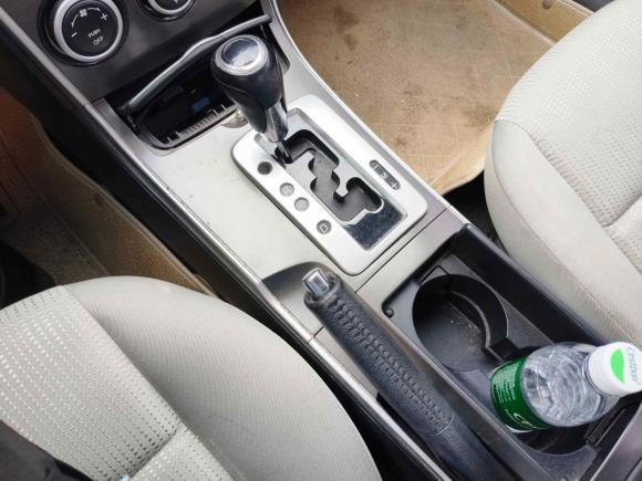 [上海·沪F] 二手马自达马自达62013款 2.0L 自动时尚型