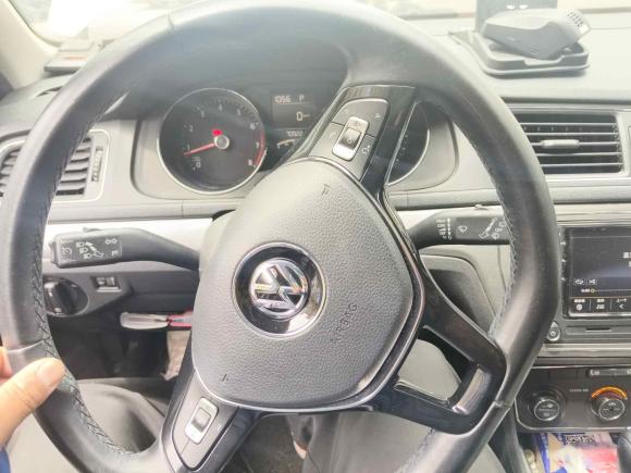 [上海·苏E] 二手大众朗行2017款 180TSI DSG舒适版