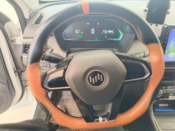 [广州·粤A] 二手威马汽车威马E.52021款 改款 500 即客行