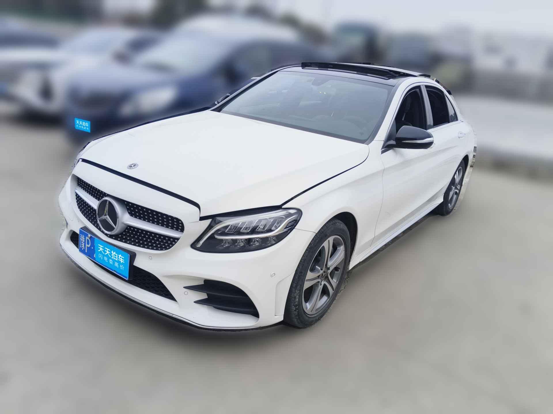 [上海·豫P] 奔驰奔驰C级2019款 改款 C 260 L 运动版