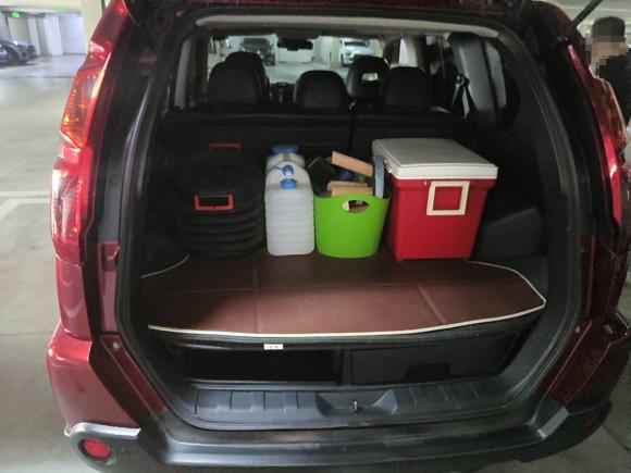 [西安·陕A] 二手日产奇骏2010款 2.5L CVT旗舰版 4WD