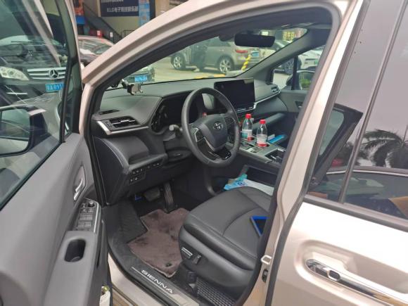 [广州·粤A] 二手丰田赛那SIENNA2024款 2.5L混动 四驱尊贵版