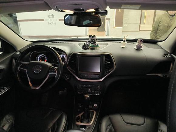 [上海·皖A] 二手Jeep自由光2014款 2.4L 都市版