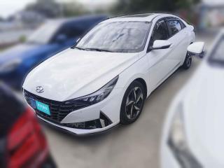 现代伊兰特2022款 1.5L CVT LUX尊贵版