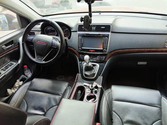 [济南·鲁A] 二手哈弗哈弗H62014款 运动版 1.5T 手动两驱精英型