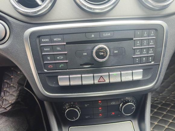 [上海·沪B] 二手奔驰奔驰CLA2017款 改款 CLA 200 时尚型