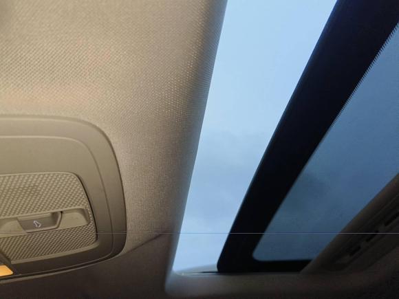 [上海·沪A] 二手荣威荣威Ei52019款 智联旗舰版