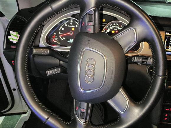 [成都·川G] 二手奥迪奥迪Q72012款 3.0 TFSI 舒适型(200kW)