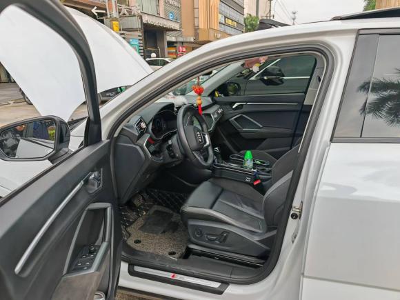 [广州·粤A] 二手奥迪奥迪Q32020款 40 TFSI 时尚动感型