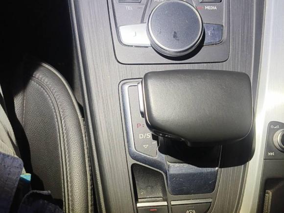 [青岛·鲁U] 二手奥迪奥迪A4L2019款 40 TFSI 时尚型 国VI