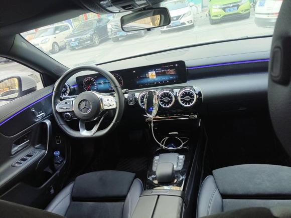 [南京·苏A] 二手奔驰奔驰A级2021款 A 200 L 运动轿车时尚型