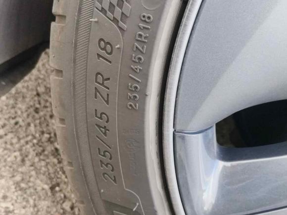 [上海·沪A] 二手特斯拉Model 32019款 标准续航后驱升级版