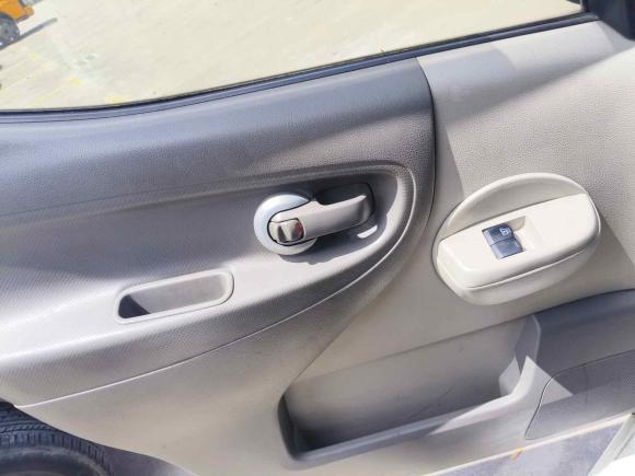 [嘉兴·浙A] 二手日产日产NV2002016款 改款 1.6L CVT豪华型