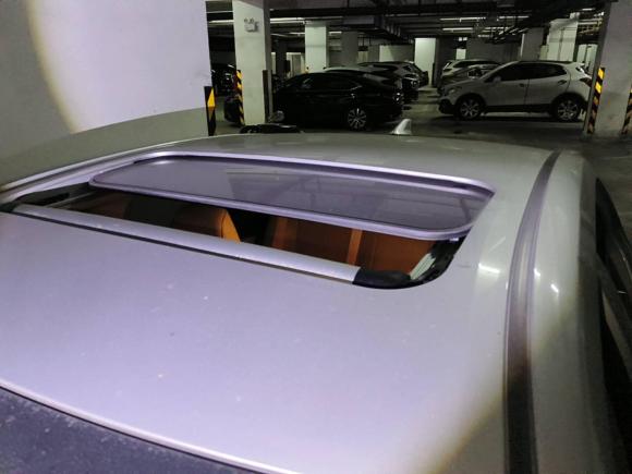 [深圳·粤B] 二手丰田雷凌2017款 改款双擎 1.8H GS E-CVT精英天窗版 国VI