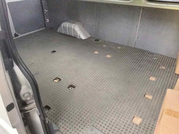 [广州·粤A] 二手江铃特顺2019款 2.8T商运型长轴中顶6座后单胎国VI JX493