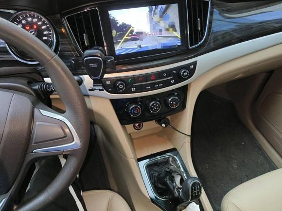 [广州·粤R] 二手宝骏宝骏7302016款 1.5L 手动舒适型 7座 国V