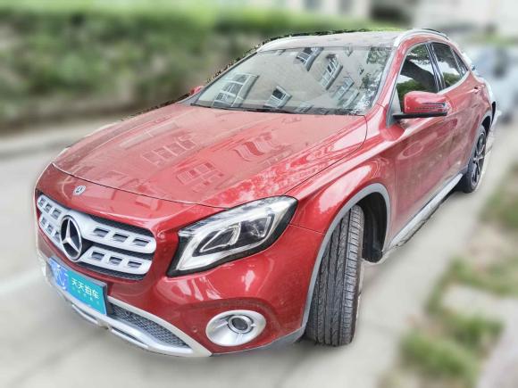 奔馳奔馳GLA2017款 GLA 220 4MATIC 豪華型「上海二手車」「天天拍車」