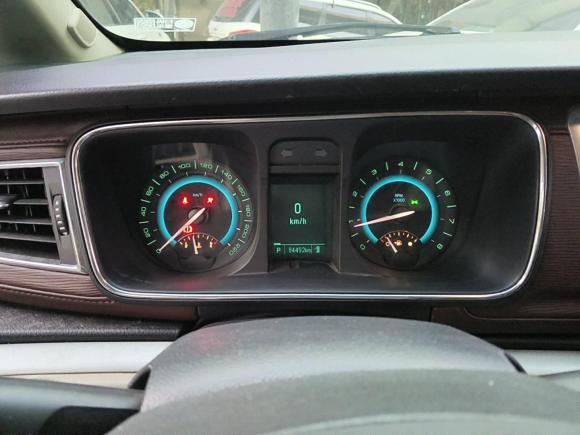 [济南·鲁A] 二手别克别克GL82015款 2.4L 豪华商务尊享版