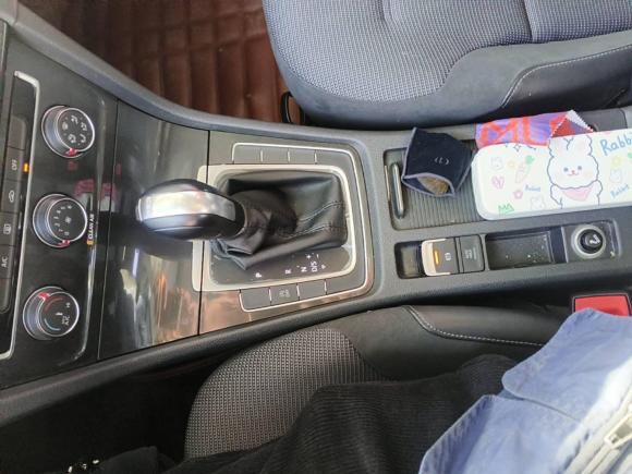 [西安·陕A] 二手大众高尔夫2018款 230TSI 自动舒适型