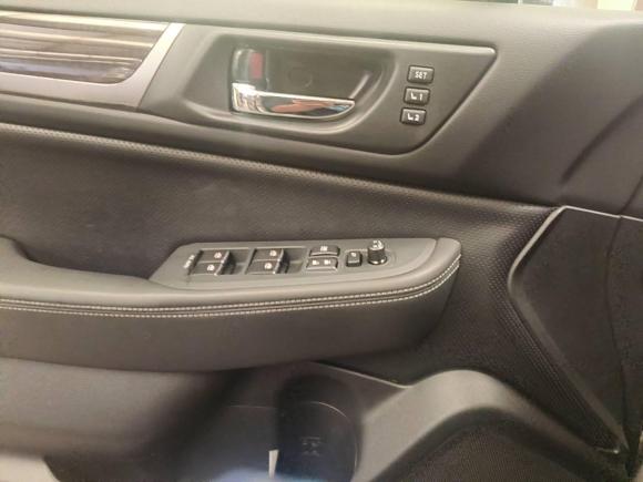 [上海·沪A] 二手斯巴鲁傲虎2015款 2.5i 豪华导航版