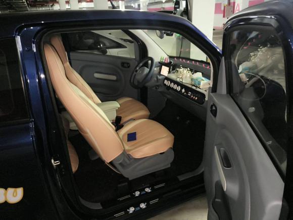 [佛山·粤A] 二手奔腾奔腾小马2025款 222km 闪电马