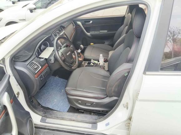 [济南·鲁A] 二手哈弗哈弗H62017款 红标 运动版 1.5T 手动两驱精英型