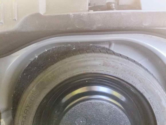 [杭州·浙A] 二手福特福克斯2012款 三厢 1.6L 自动风尚型