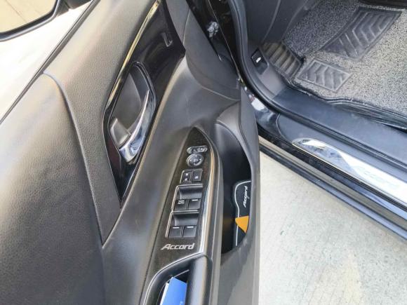 [广州·陕U] 二手本田雅阁2016款 2.0L 舒适版