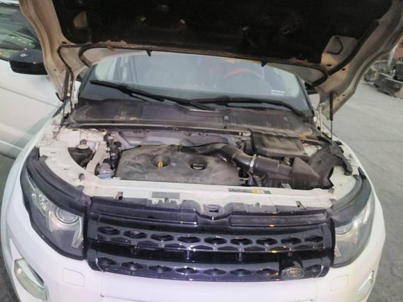 [上海·沪A] 二手路虎揽胜极光2014款 2.0T 5门耀动版