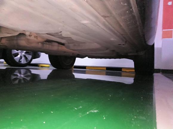 [杭州·浙A] 二手大众途锐2011款 3.0TSI 高配型