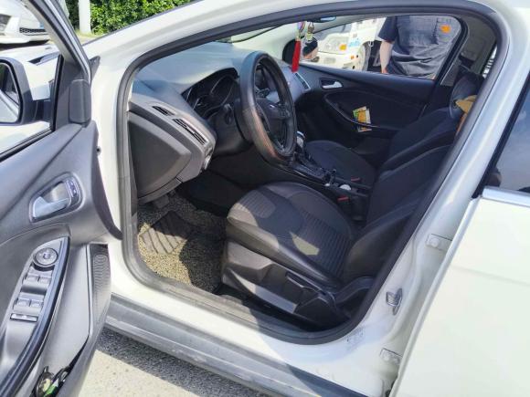 [无锡·苏B] 二手福特福克斯2015款 三厢 EcoBoost 180 自动精英型