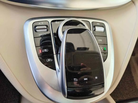 [上海·沪B] 二手奔驰奔驰V级2016款 V 260 L 尊贵加长版