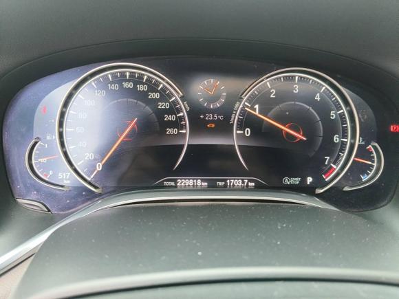 [成都·川A] 二手宝马宝马7系2016款 730Li 领先型