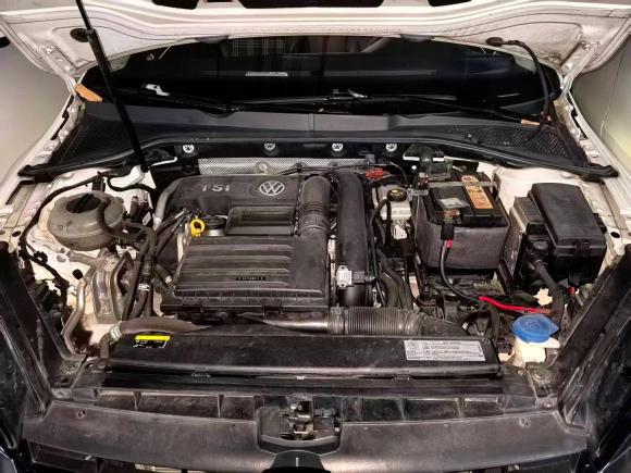 [广州·粤A] 二手大众高尔夫2018款  230TSI 自动豪华型