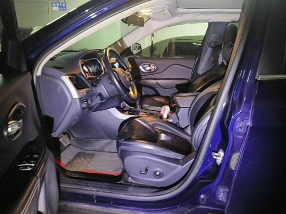 [武汉·鄂A] 二手Jeep自由光2017款 2.4L 领先版