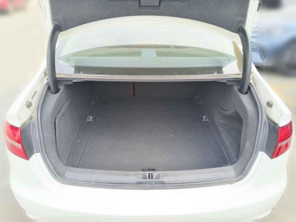 [无锡·苏B] 二手奥迪奥迪A4L2015款 35 TFSI 自动标准型