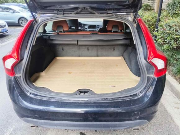 [上海·沪A] 二手沃尔沃沃尔沃V602013款 T5 智雅版